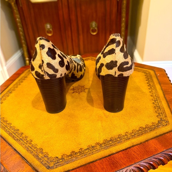 Daniblack Haircalf leopard print high heel size 9 heel 3.5” heel - Picture 5 of 8